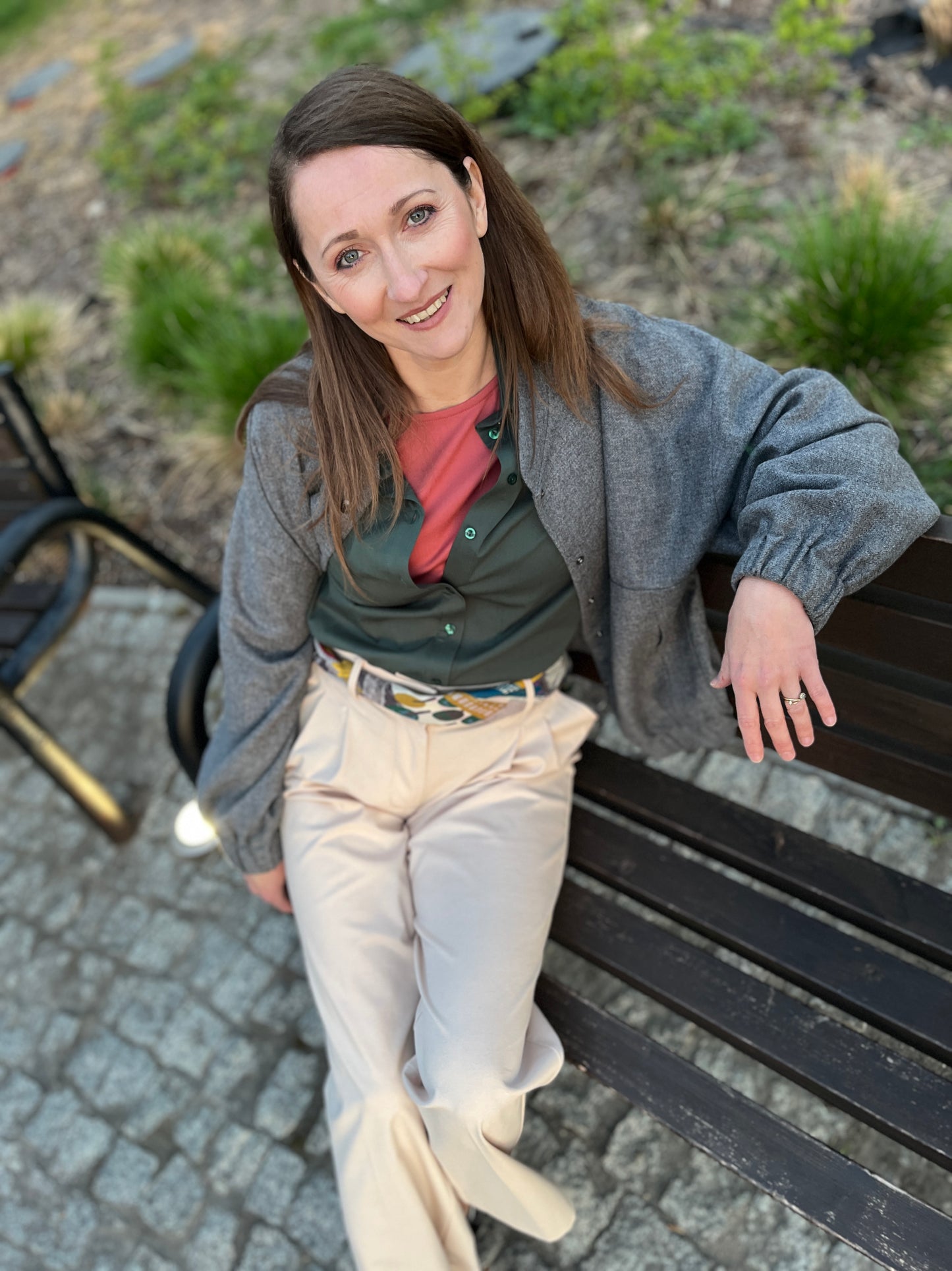 Bluzka VERO | Koralowa - Elegancka baza z wiskozy