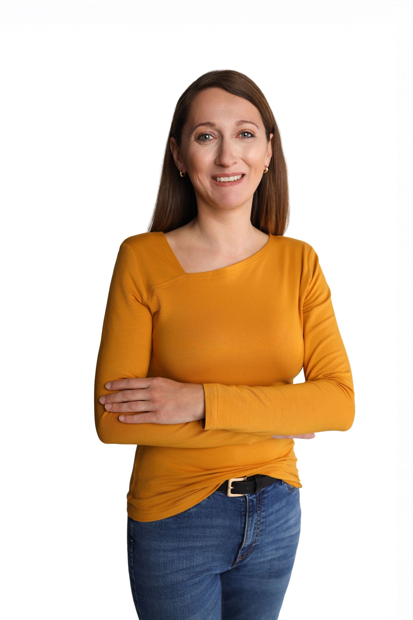 Bluzka Longsleeve z asymetrycznym dekoltem | LUVA | musztardowy żółty